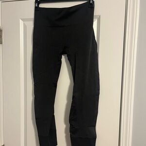 Women’s Lulu Lemon Ribbed Cuff Black Leggings